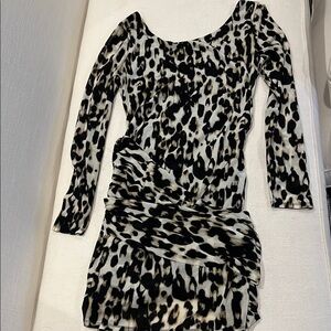 Guess animal print Long Sleeve Bodycon Dress V neckline back  size Large